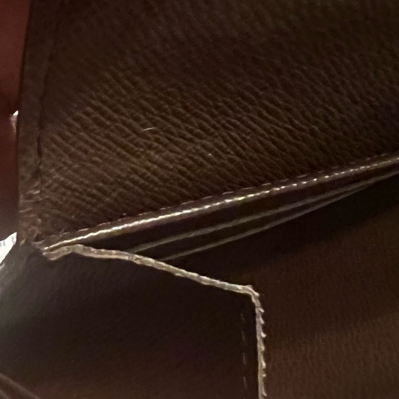 LOUIS VUITTON Damier Ebene Sarah Wallet - Picture 11 of 11